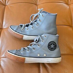 CONVERSE CHUCK TAYLOR JUNIOR HIGH STREET LEATHER SNEAKERS * US 1.5 * 33 * UK 1